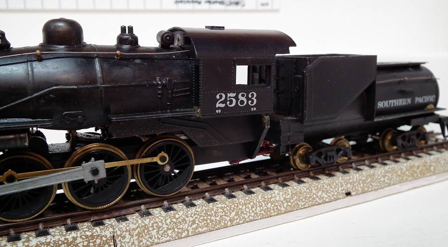 STEAM LOCO HO: Unbranded Vintage 2-8-0 American SP Steam Loco in Fair Running Condition.