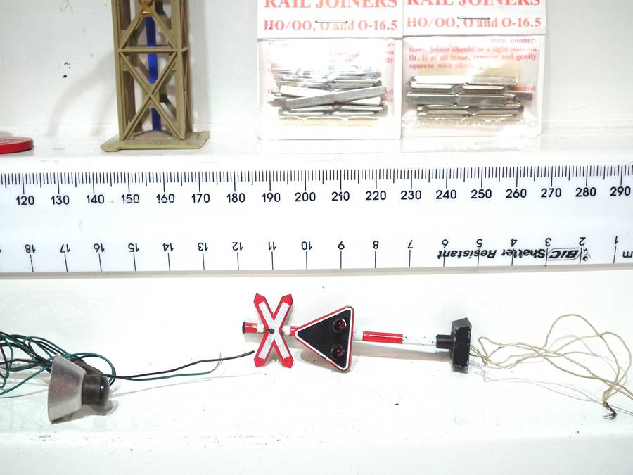 SCENERY HO:  Various Items on Auction in Fair Used Condition.