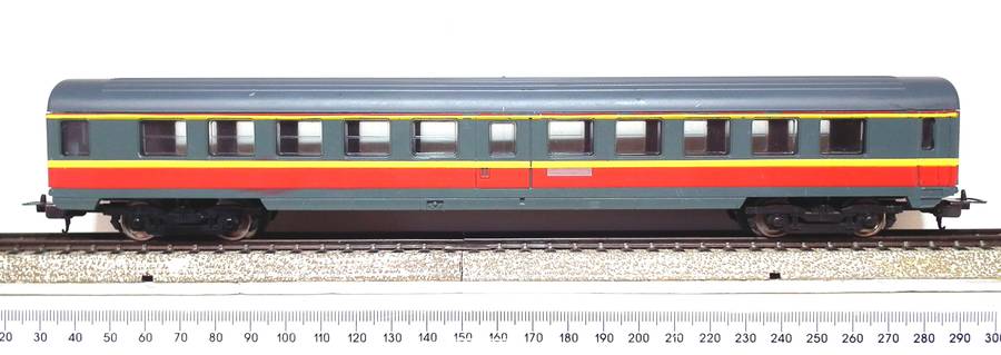 LIMA HO:  SAR METRO BLITZ Passenger Coach in Good  Used and  Un-Boxed condition.(Italy)