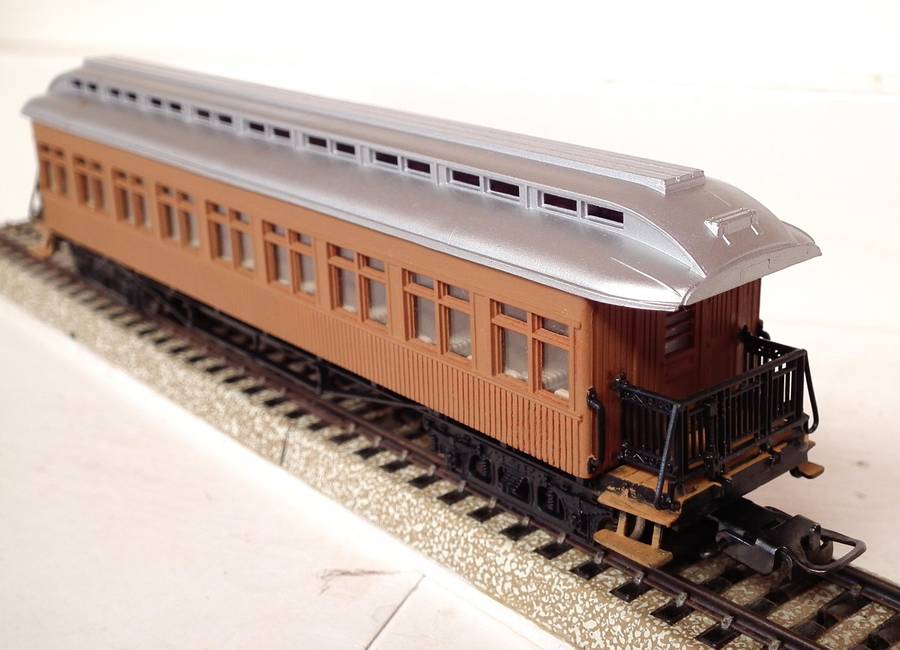 ELCTROTREN HO:  Detailed Old Timer Passenger Coach in Good  Used and  Un-Boxed condition.(Spain)