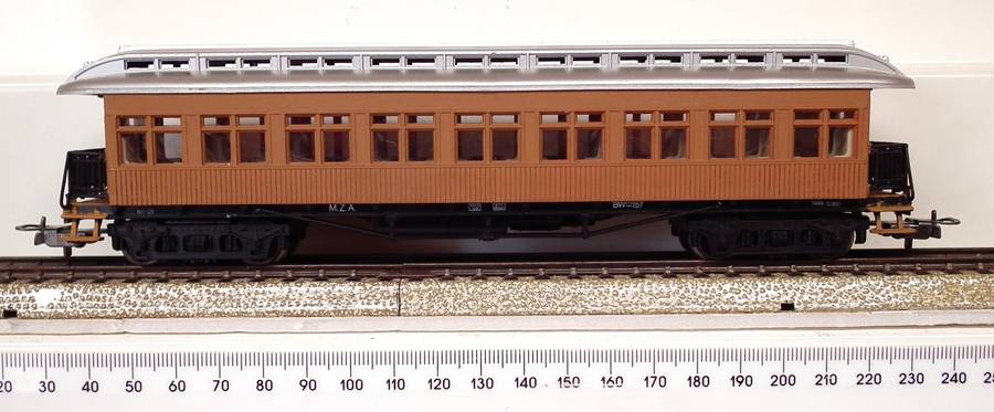 ELCTROTREN HO:  Detailed Old Timer Passenger Coach in Good  Used and  Un-Boxed condition.(Spain)
