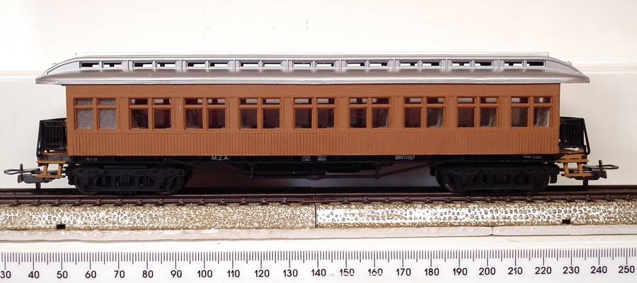 ELCTROTREN HO:  Detailed Old Timer Passenger Coach in Good  Used and  Un-Boxed condition.(Spain)