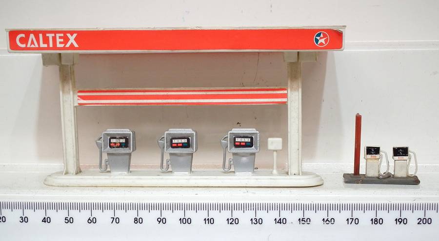 SCENERY :  Plastic Fuel Pumps in Fair Used, Un-boxed Condition.