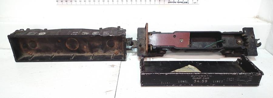 LIONEL O:  Vintage Rolling Stock SOLD as SCRAP for Parts only(USA)