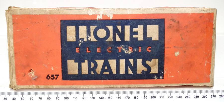 LIONEL O: Pre-War Caboose in Fair Used, Boxed condition(USA)