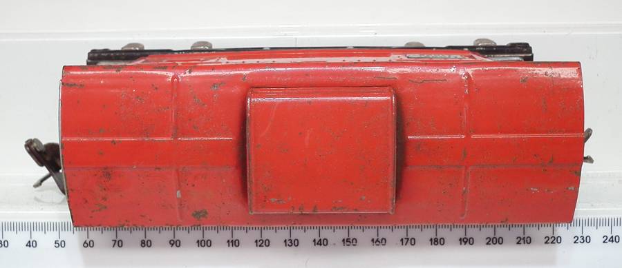 LIONEL O: Pre-War Caboose in Fair Used, Boxed condition(USA)