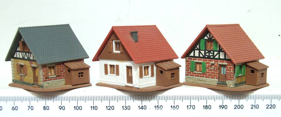 SCENERY N:  3x European Style Plastic Houses in Good Used Condition.