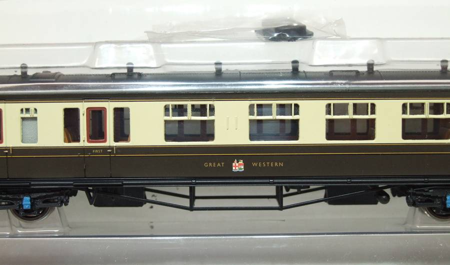BACHMANN OO: Vintage GWR Brake Composite Coach Mint in Box condition.
