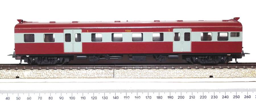 LIMA HO: SAR Suburban 3rd Class Passenger Coach in Very Good Boxed condition(Italy)