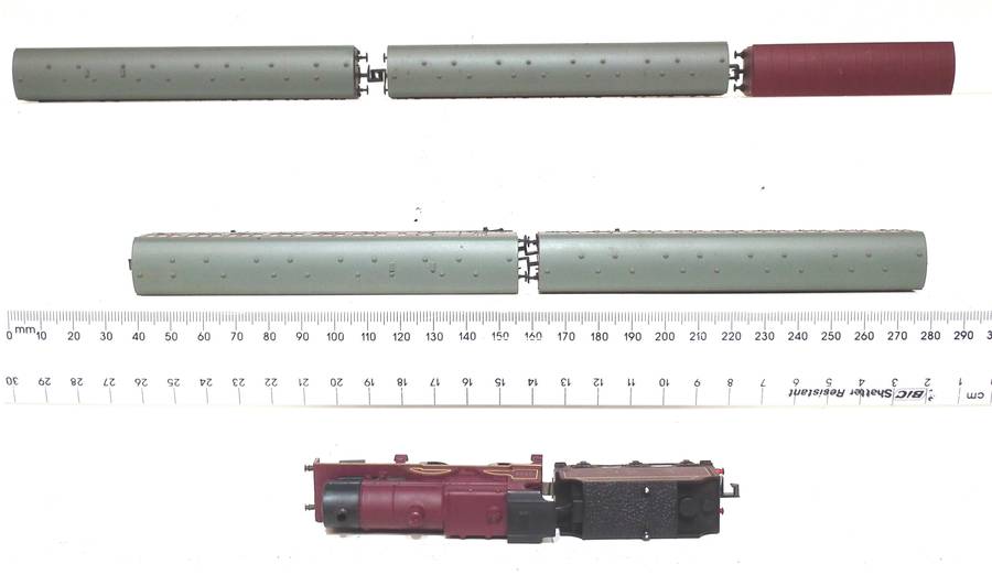 GRAFAR N:  Vintage "LMS" Steam Train Set in Very Good Un-Boxed condition (Brittan/China)