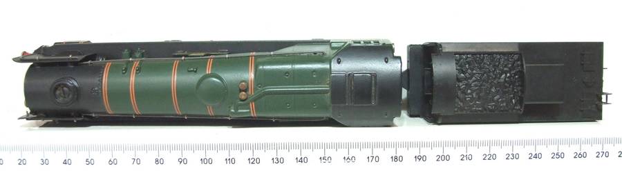 G&R WERNN OO: Vintage 4-6-2 Steam Locomotive with Tender in Like New Boxed Condition.(England)