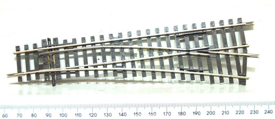 PECO STREAMLINE HO: This Right-hand Nickel Silver Manual Point is in Good Used Condition.(England)