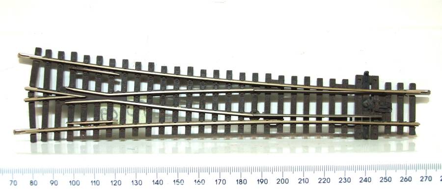 PECO STREAMLINE HO: This HS R-hand Nickel Silver Manual Point is in Good Used Condition.(England)