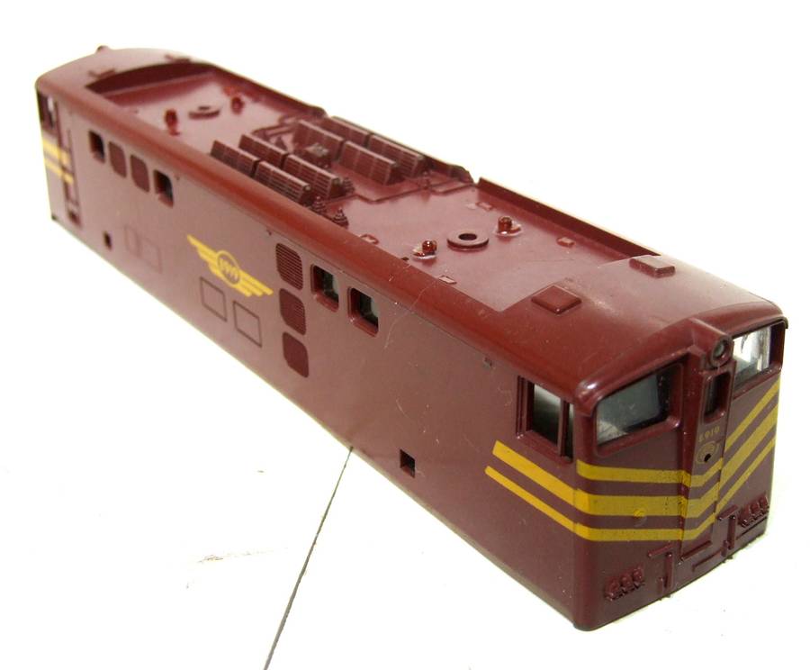LIMA HO: Brown SAR `Trans Karoo` E5 Loco Body in Fair condition for Parts or Repair.(Italy)