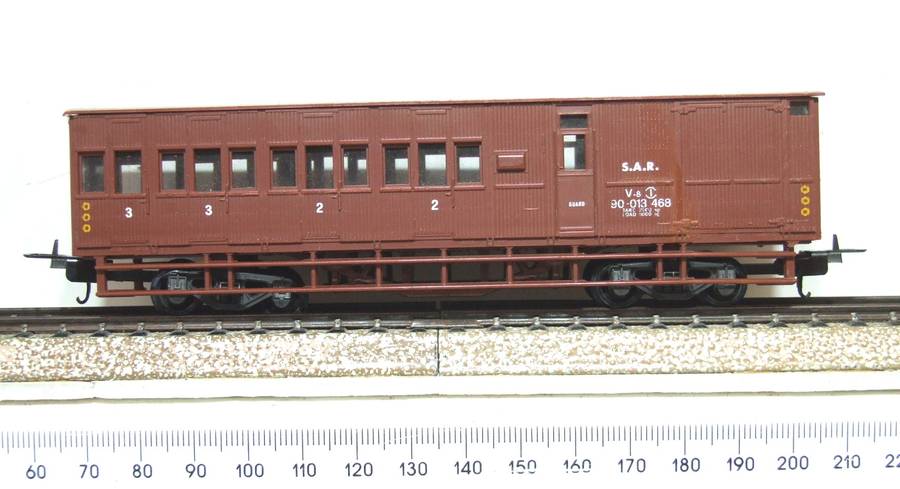 LIMA HO: SAR V8 Guards Van in Fair Used Condition(Italy)