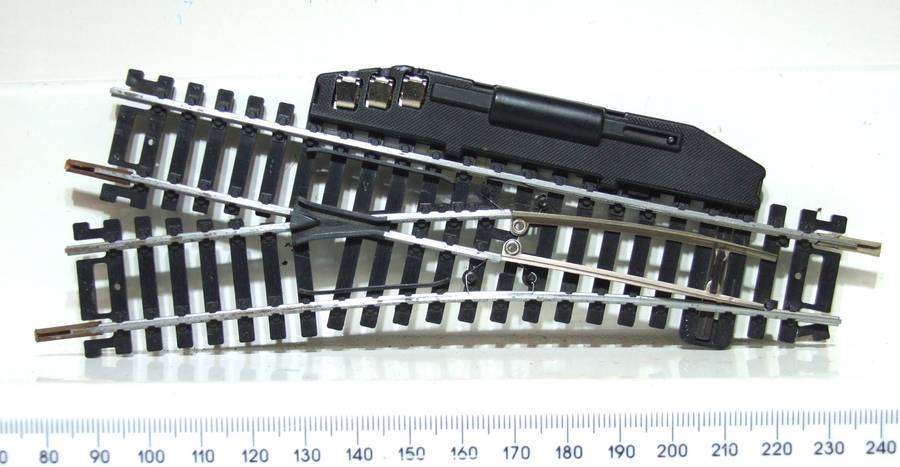 LIMA HO/OO:  Steel Electro-Magnetic LH Point in Good Used and Un-Boxed Condition.(Italy)