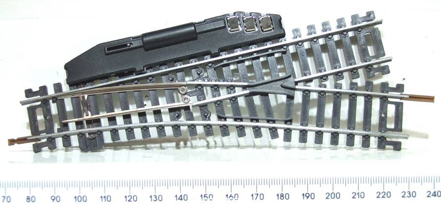 LIMA HO/OO:  Steel Electro-Magnetic RH Point in Good Used and Un-Boxed Condition.(Italy)