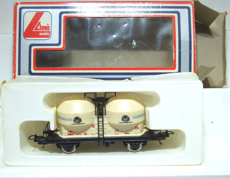 LIMA HO: Vintage Silo Car in Like New Boxed Condition (Italy)