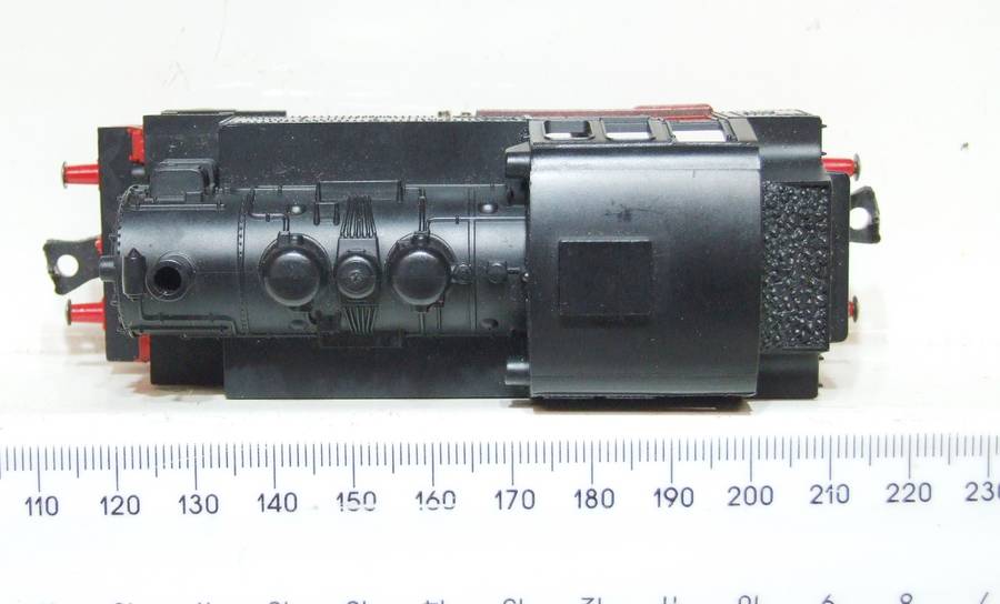 LIMA HO: Vintage 0-6-0 "DB" Tank Steam Locomotive(80 005) in Very Good Running, Boxed Condition.
