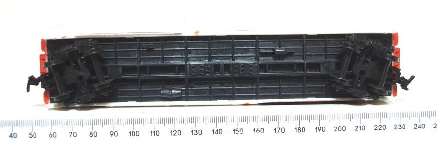 LIFE LIKE HO: TR 50' Box Car(8422) in New Old Stock Boxed condition.(USA)