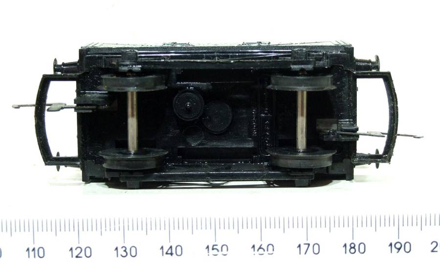 HORNBY OO:  Vintage English "SCAR WOOD" Plank Car in Good Un-Boxed condition.