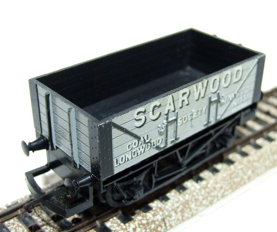 HORNBY OO:  Vintage English "SCAR WOOD" Plank Car in Good Un-Boxed condition.