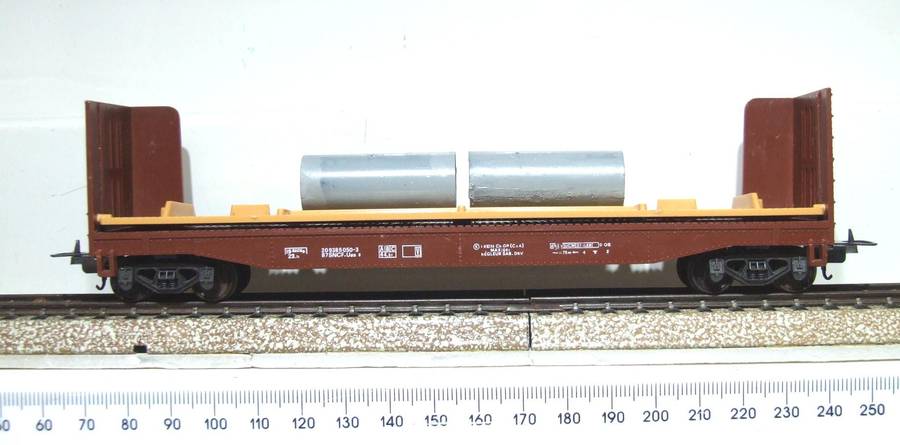 LIMA HO: Concrete Pipe Carrier with Load in Good Un-Boxed, Used Condition (Italy)