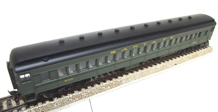 BACHMANN SPECTRUM OO:  Detailed American "SANTA FE" Passenger Coach in Good Un-Boxed condition.