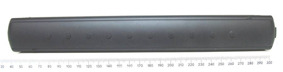 BACHMANN SPECTRUM OO:  Detailed American "SANTA FE" Passenger Coach in Good Un-Boxed condition.