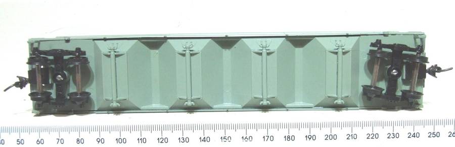 ATHEARN HO: "STAUFFER" 55' Centre Flow Hopper in Good Boxed condition.(USA)