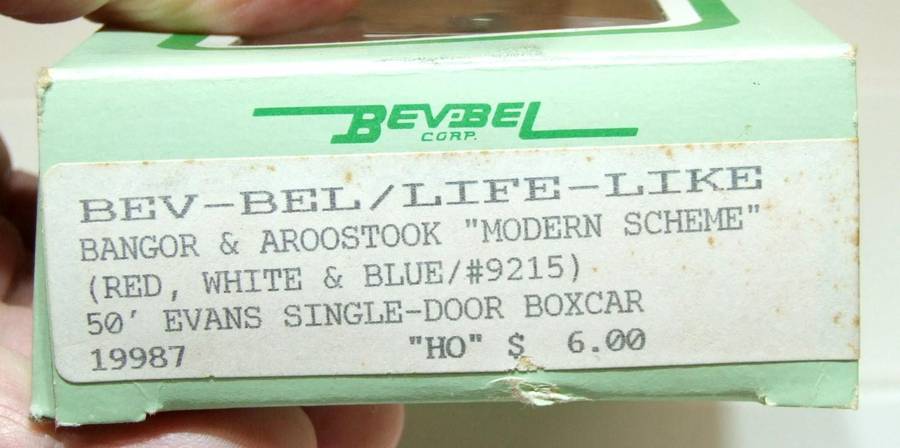 LIFE LIKE HO: 50' Evens Single-Door Box Car in Like New Boxed condition.(USA)