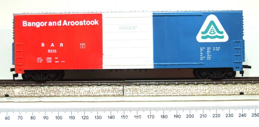 LIFE LIKE HO: 50' Evens Single-Door Box Car in Like New Boxed condition.(USA)