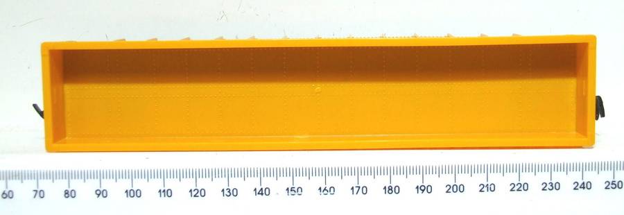 AHM HO: "UNION PACIFIC" 50' Gondola in Like New Boxed condition.