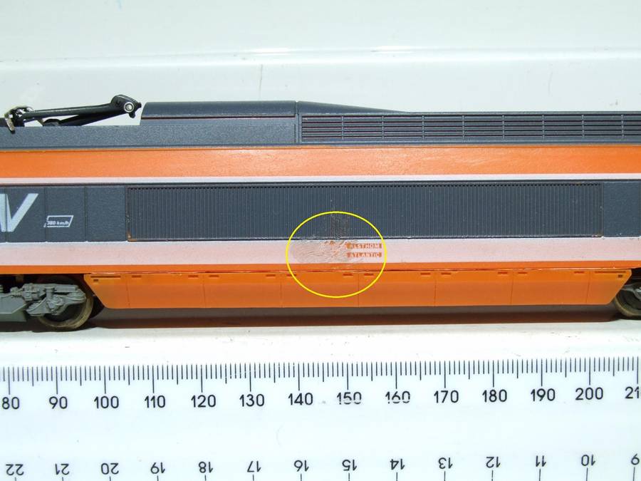 LIMA HO:  Vintage SNCF TGV High Speed Locomotive in Good Un-Boxed condition (Italy)