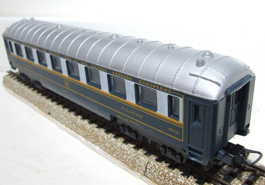LIMA HO:  Vintage " PULLMAN" Junior 1st Class Passenger Coach in Fair Un-Boxed condition (Italy)