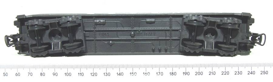 LIMA HO:  Vintage FS Junior 1st Class Passenger Coach in Good Un-Boxed condition (Italy)