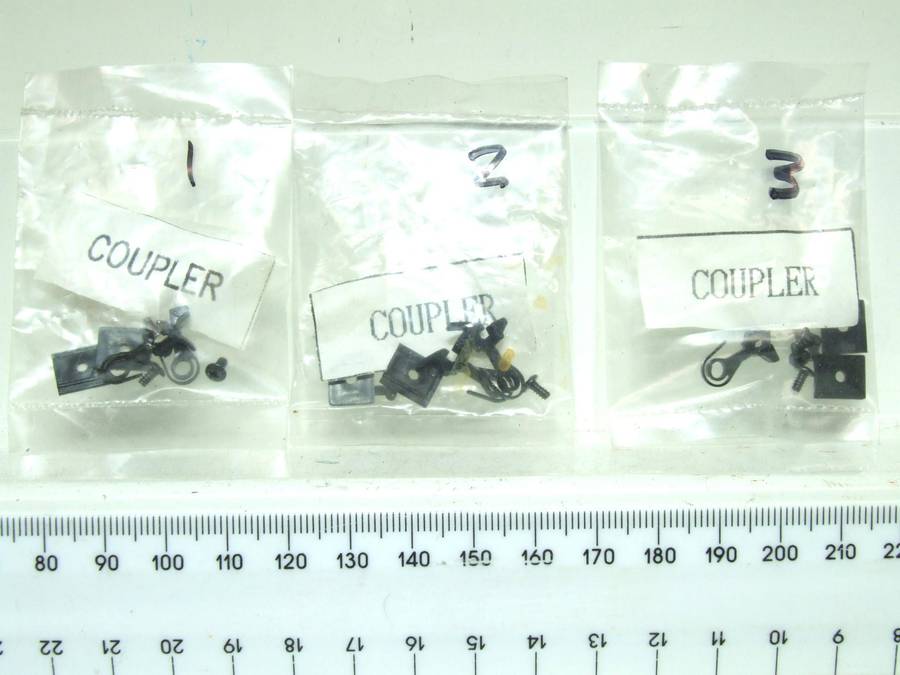 HOOK HORN HO: 3x Sets of Couplings in like New Packaged Condition for Parts.
