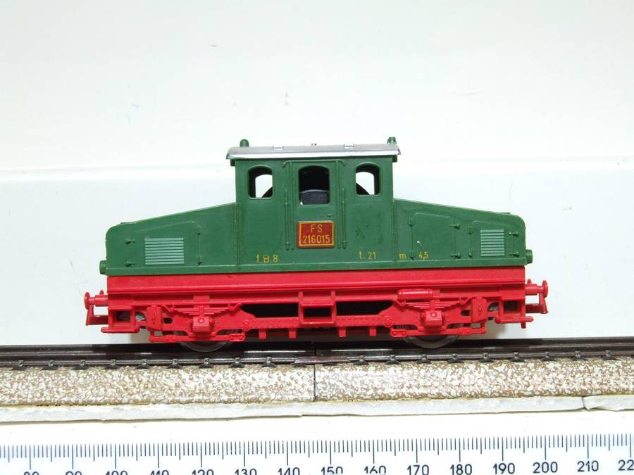LIMA HO:  SNCF  Shunter Locomotive in Good Un-boxed and Used Condition(Italy)