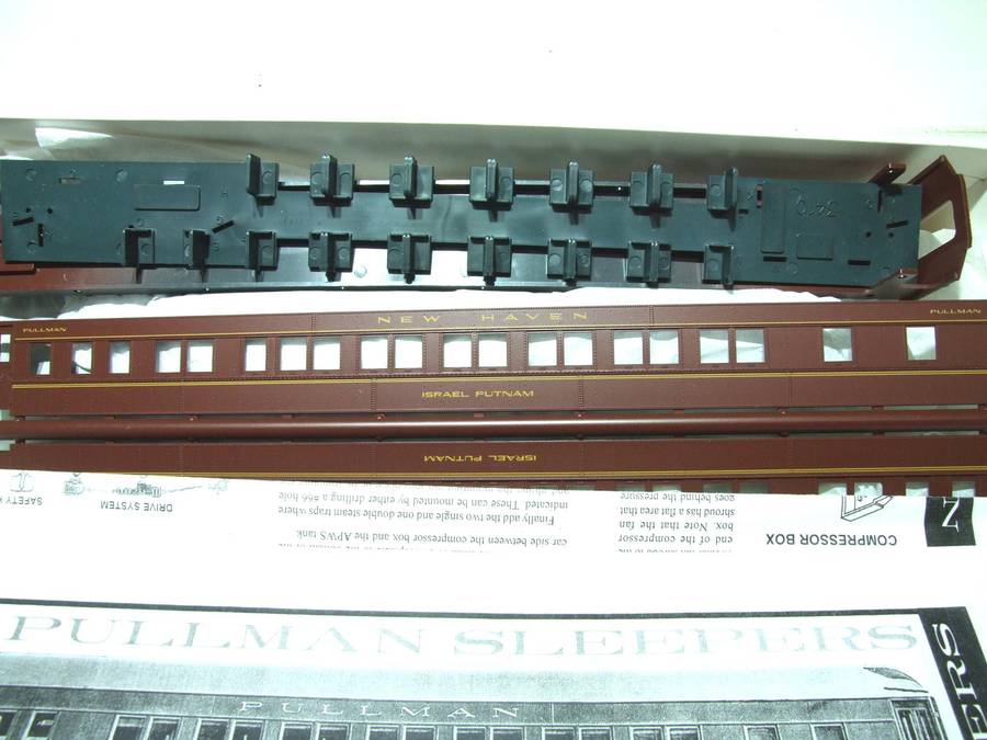 BRANCHLINE HO:  Detailed American "NEW HAVEN" Passenger Coach in New Unassembled Boxed condition.(US