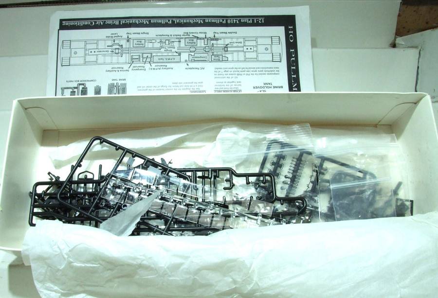 BRANCHLINE HO:Detailed American "NEW HAVEN" Pass Coach in New Partly Assembled Boxed condition.(USA