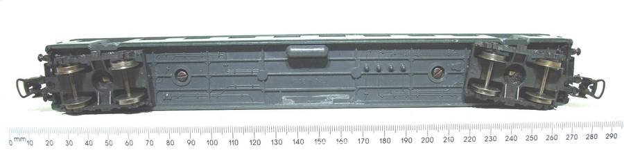 LIMA HO: SBB SWISS 1st Class Suburban Passenger Coach in Fair, Un-Boxed condition(Italy)