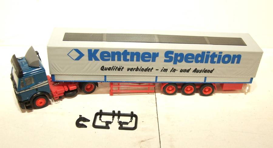 HERPA HO: Highly Detailed "KENTNER" Mercedes Benz Horse & Trailer in Good Boxed Condition.