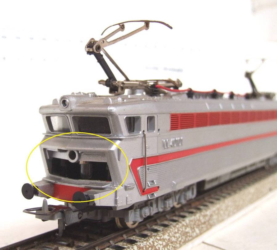 LIMA HO:  Vintage SNCF European Electric Locomotive in Good Un-Boxed condition (Italy)