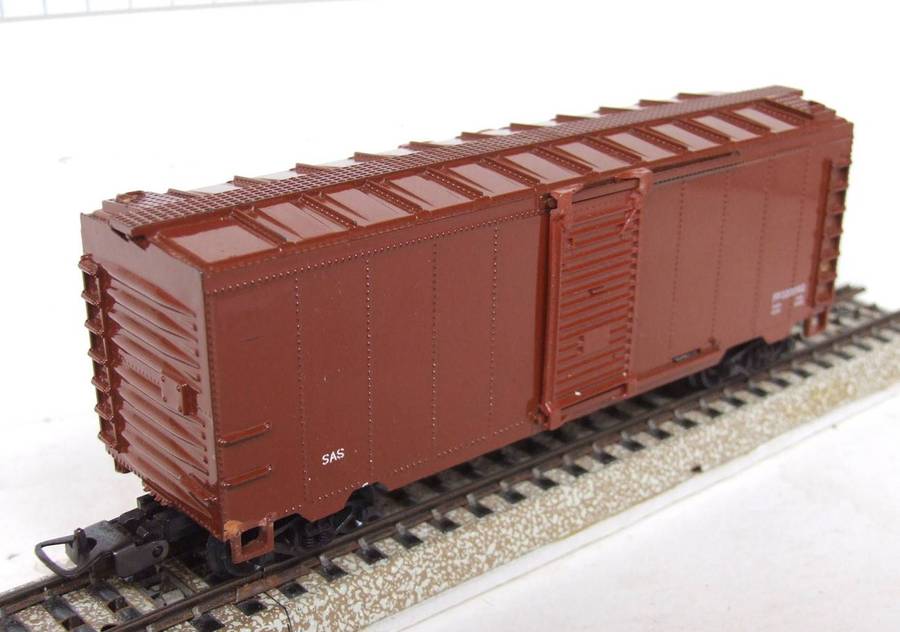 LIFE-LIKE HO: SAR FP Box Car with Sliding Doors in Good Boxed, Used condition (HKong)