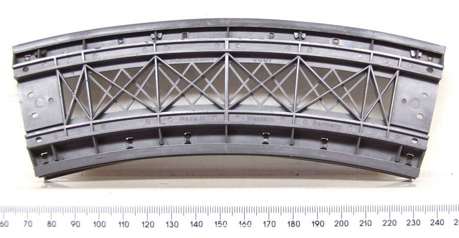 MARKLIN HO:  On Auction is this European Style Curved Bridge for M-Track in Good Used Condition.