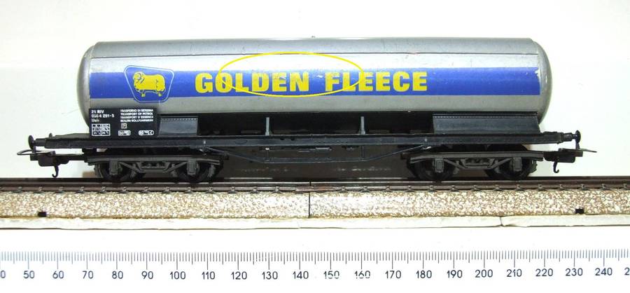 LIMA HO: Vintage GOLDEN FLEECE Tanker Wagon in Fair  Un-Boxed Condition (Italy)