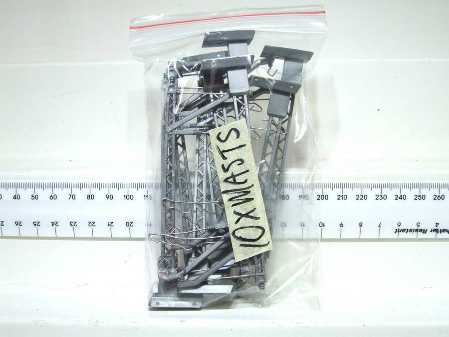 ELECTROTREN HO: 10pc Vintage Railway Canatery Masts in Fair Condition (Spain)