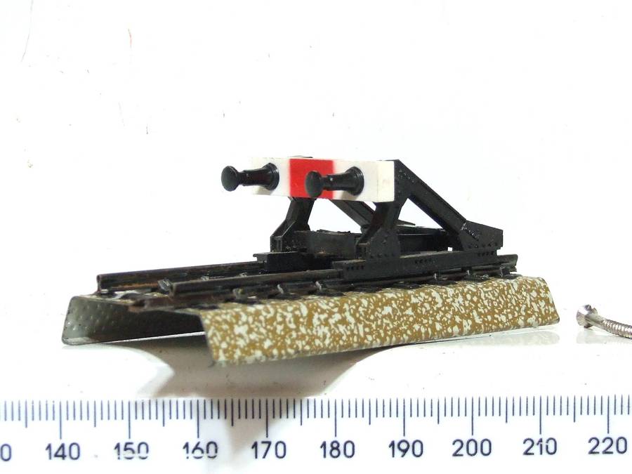 MARKLIN HO:  Vintage M-Track Railway Buffer Stop in Good Boxed Condition (GR)