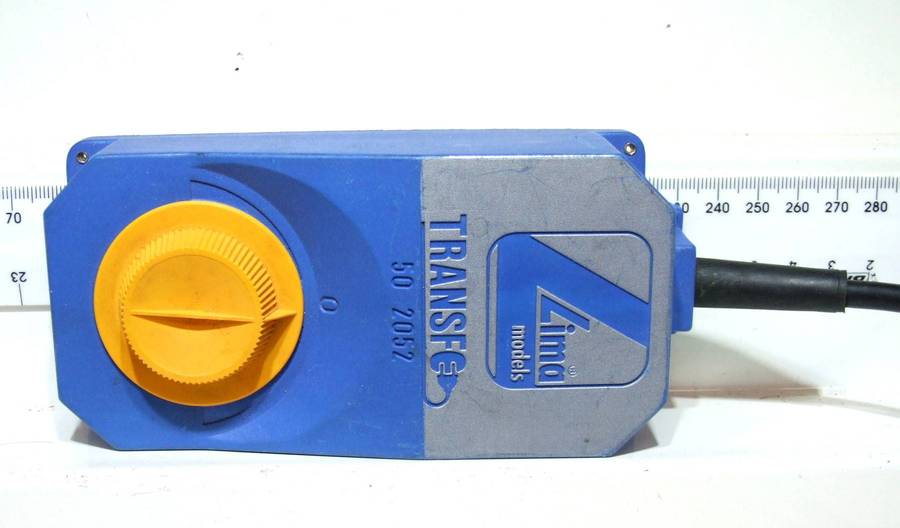 LIMA POWER SUPPLY:  European 220V/10.5V DC Power Supply/Controller in good un-boxed condition(Italy)