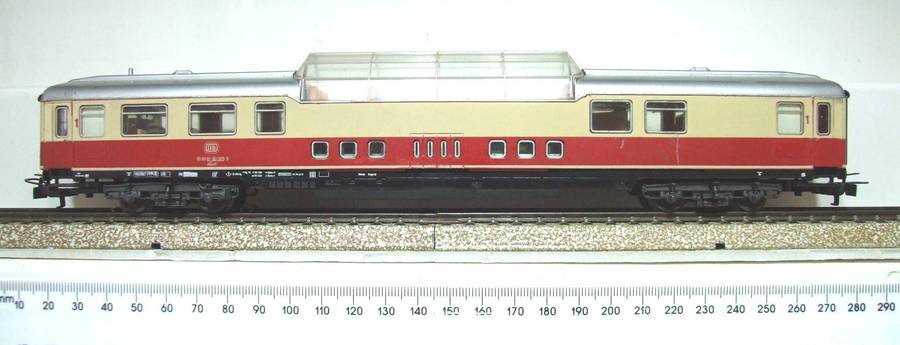 MARKLIN HO: Vintage `DB` 1st Class Observation Passenger Coach in Fair un-boxed condition (Germany)